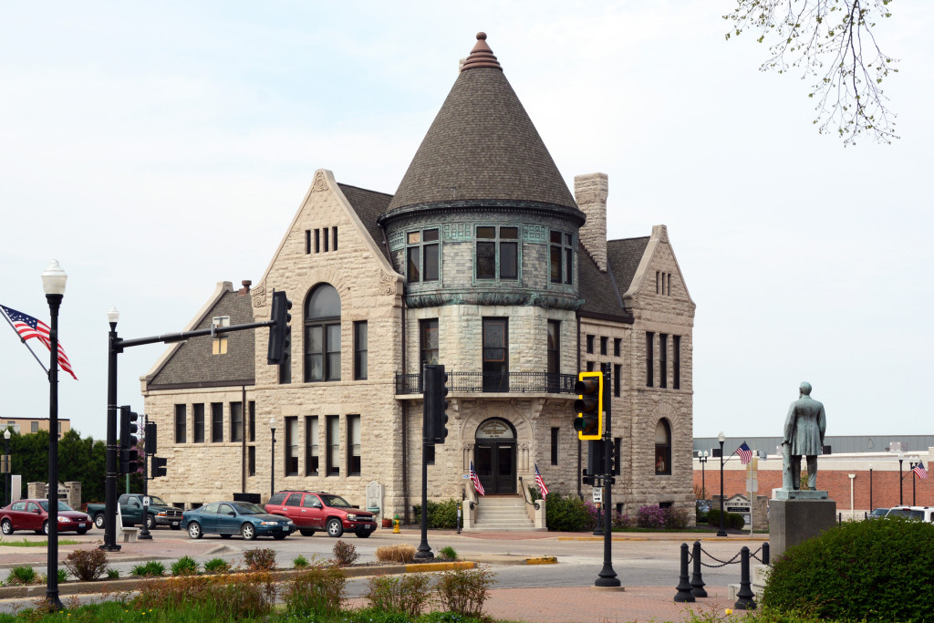 The History Museum, Quincy, Illinois. A room on the first floor is dedicated to Mormon history. Photo by Kenneth Mays