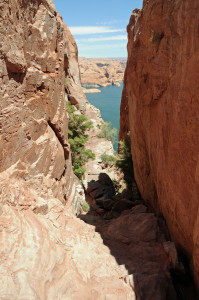 Hole in the Rock. Photo by Kenneth Mays.