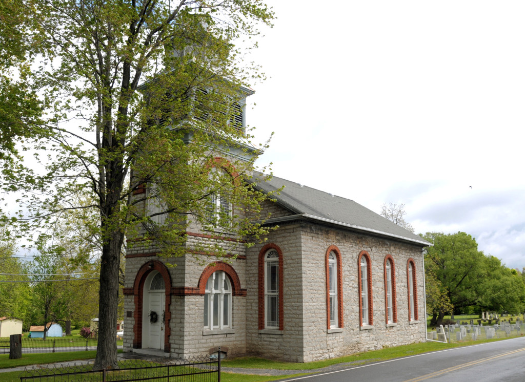 Christ Church, Fayette, NY. Photo by Kenneth Mays.