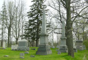 Burial site and monument of Rev. Diedrich Willers. Photo (2003) by Kenneth Mays.