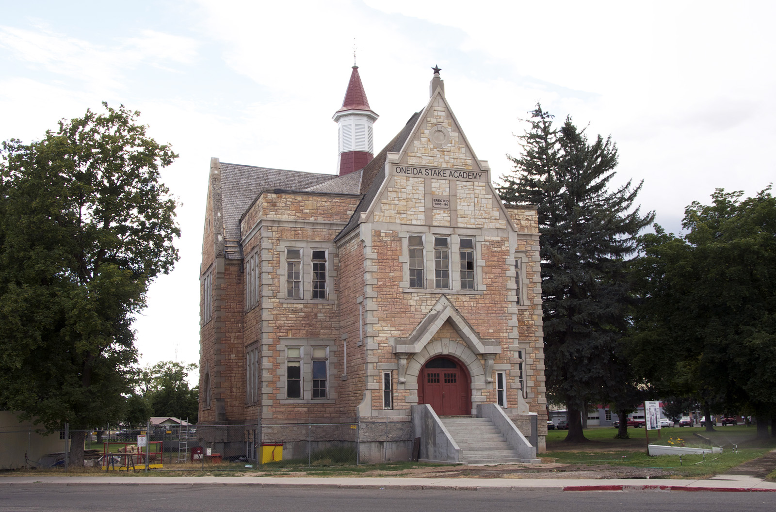 Church on the Rock, Oneida